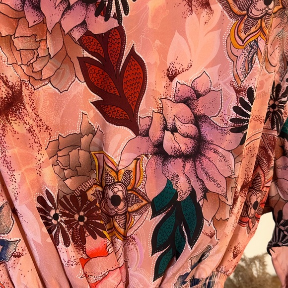 Gilner Farrar Eva Dress in Smokey Floral - Picture 9 of 10